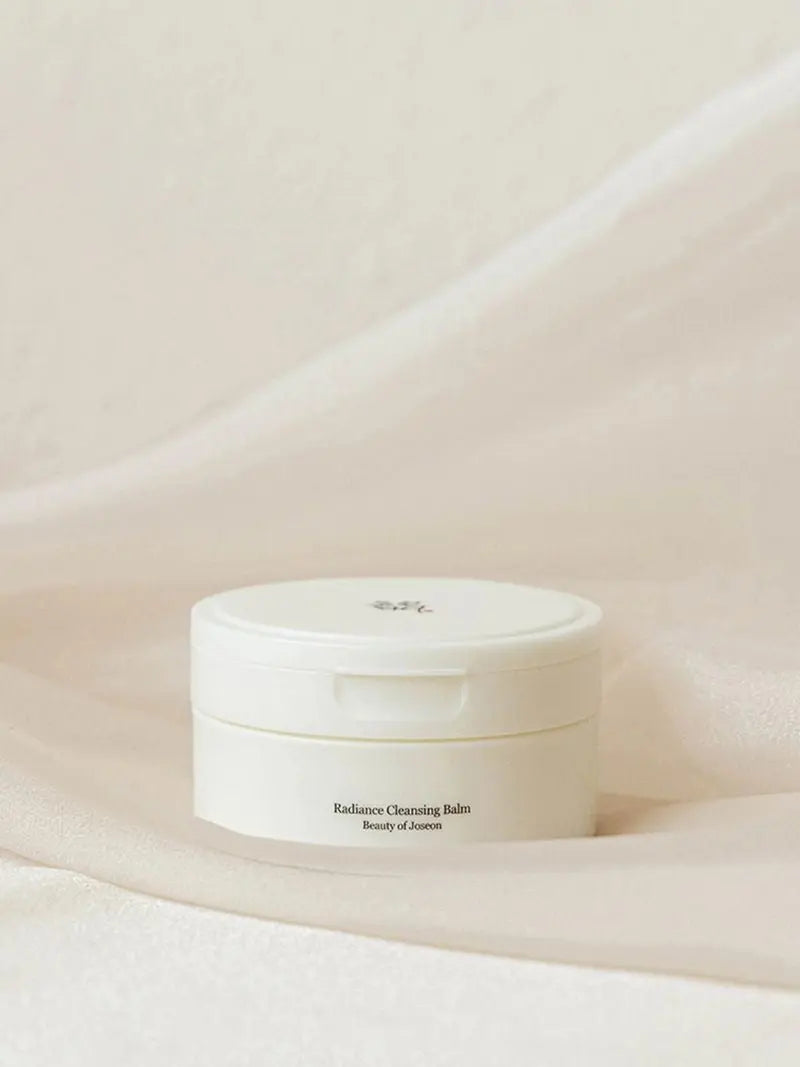 Beauty of Joseon Radiance Cleansing Balm, pot op zachte beige stof
