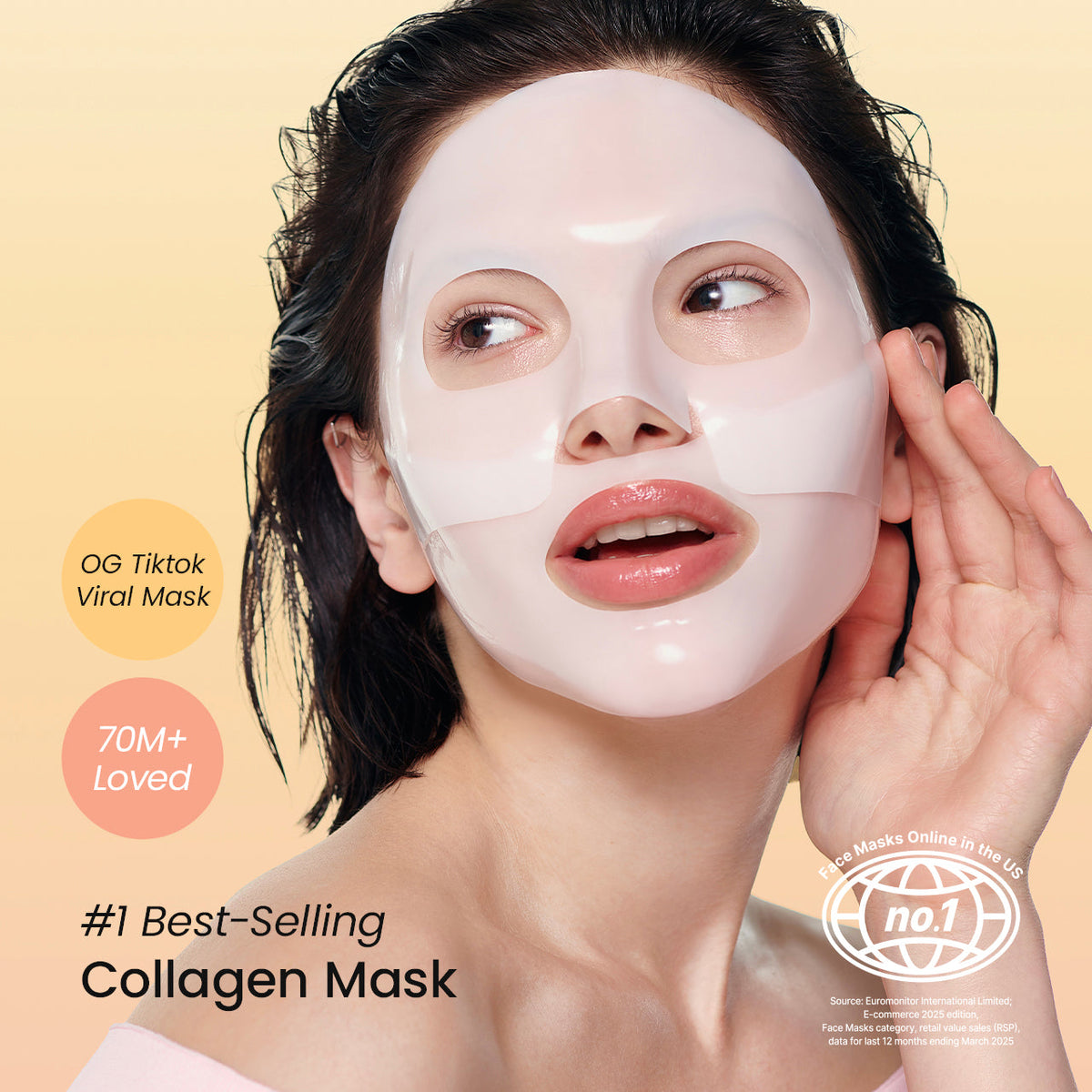 Model draagt het Biodance Bio-Collagen Real Deep Mask, het bestverkochte collageenmasker van Biodance