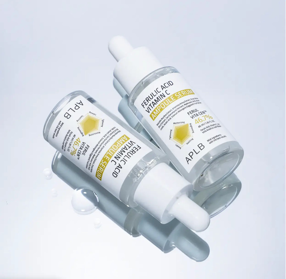 APLB Ferulic Acid Vitamin C Ampoule Serum, twee flacons met weerspiegeling