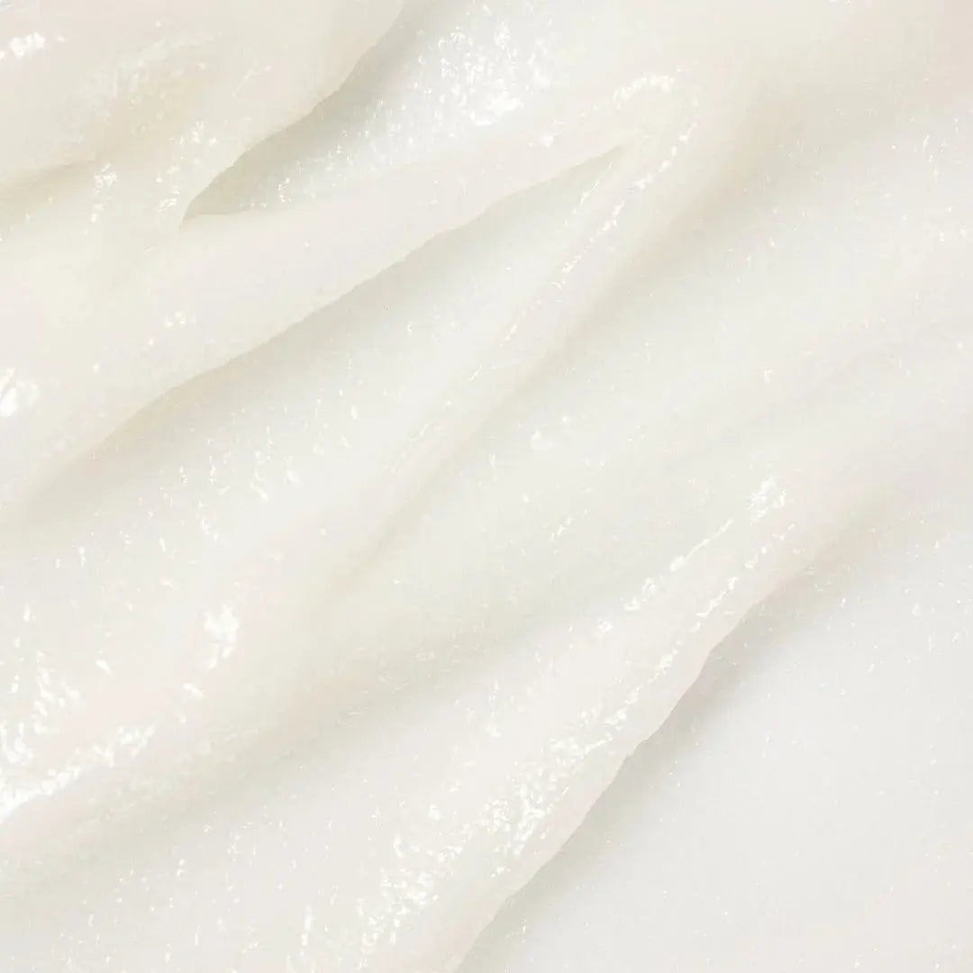Beauty of Joseon Apricot Blossom Peeling Gel, close-up van de witte peelinggel textuur