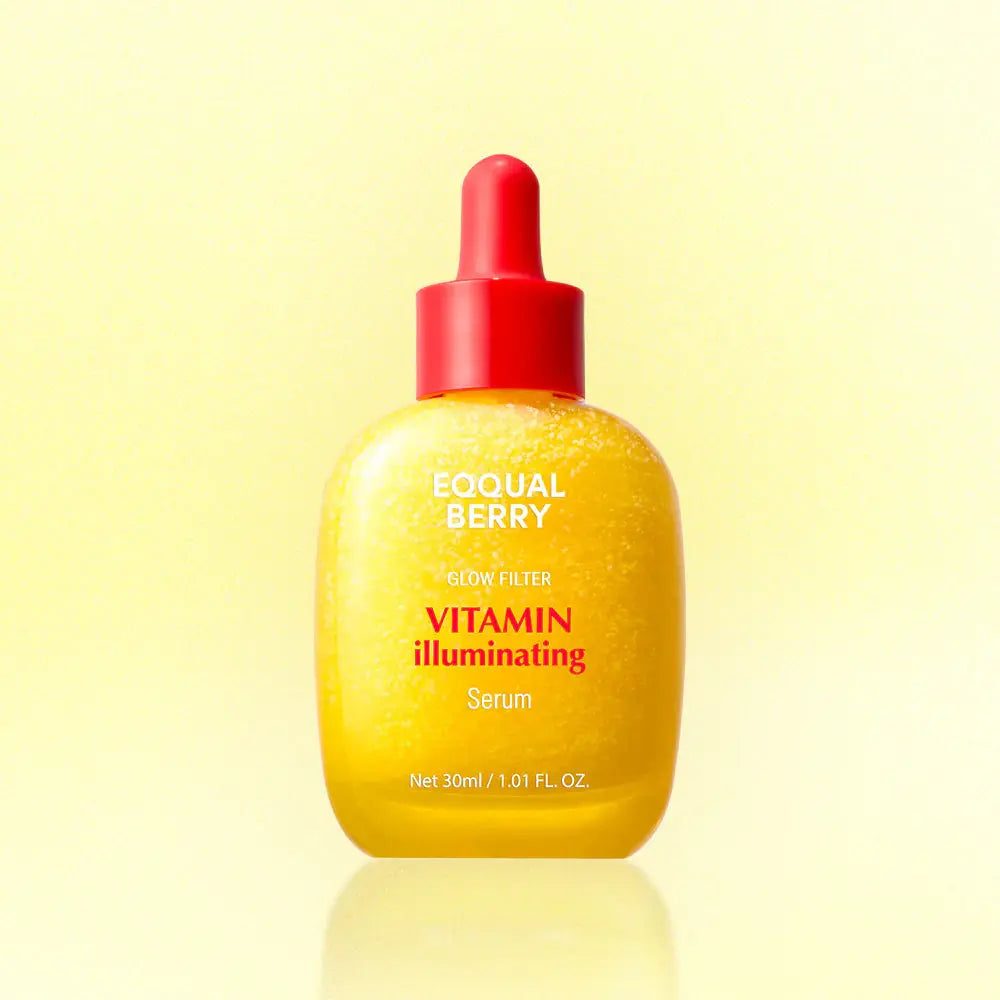 EQQUALBERRY Vitamin Illuminating Serum, flacon op een gele achtergrond