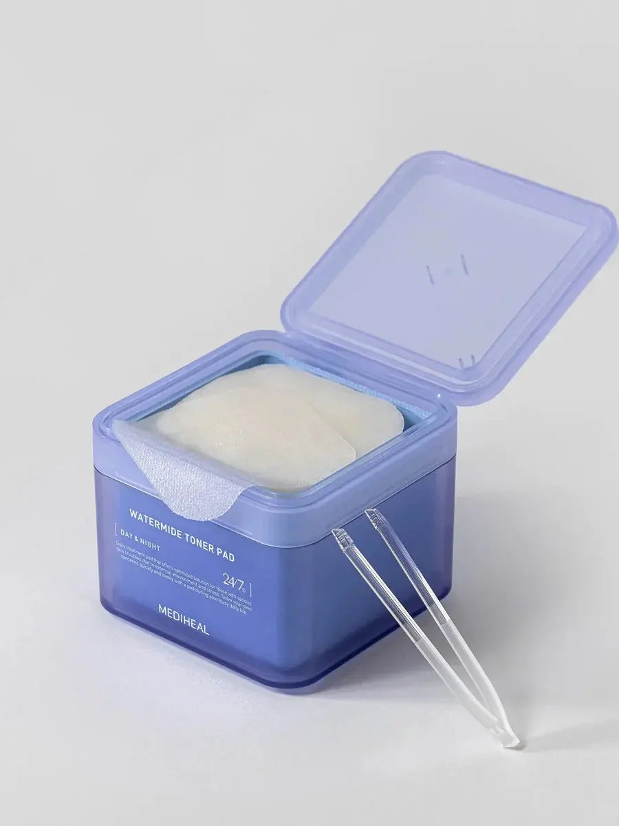 Mediheal Watermide Moisture Pad, geopende pot met pads en pincet
