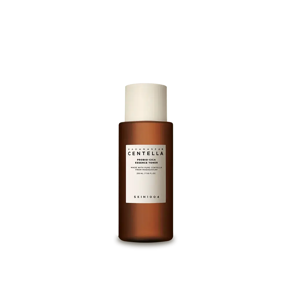 SKIN1004 Probio-Cica Essence Toner, fles vooraanzicht op een witte achtergrond